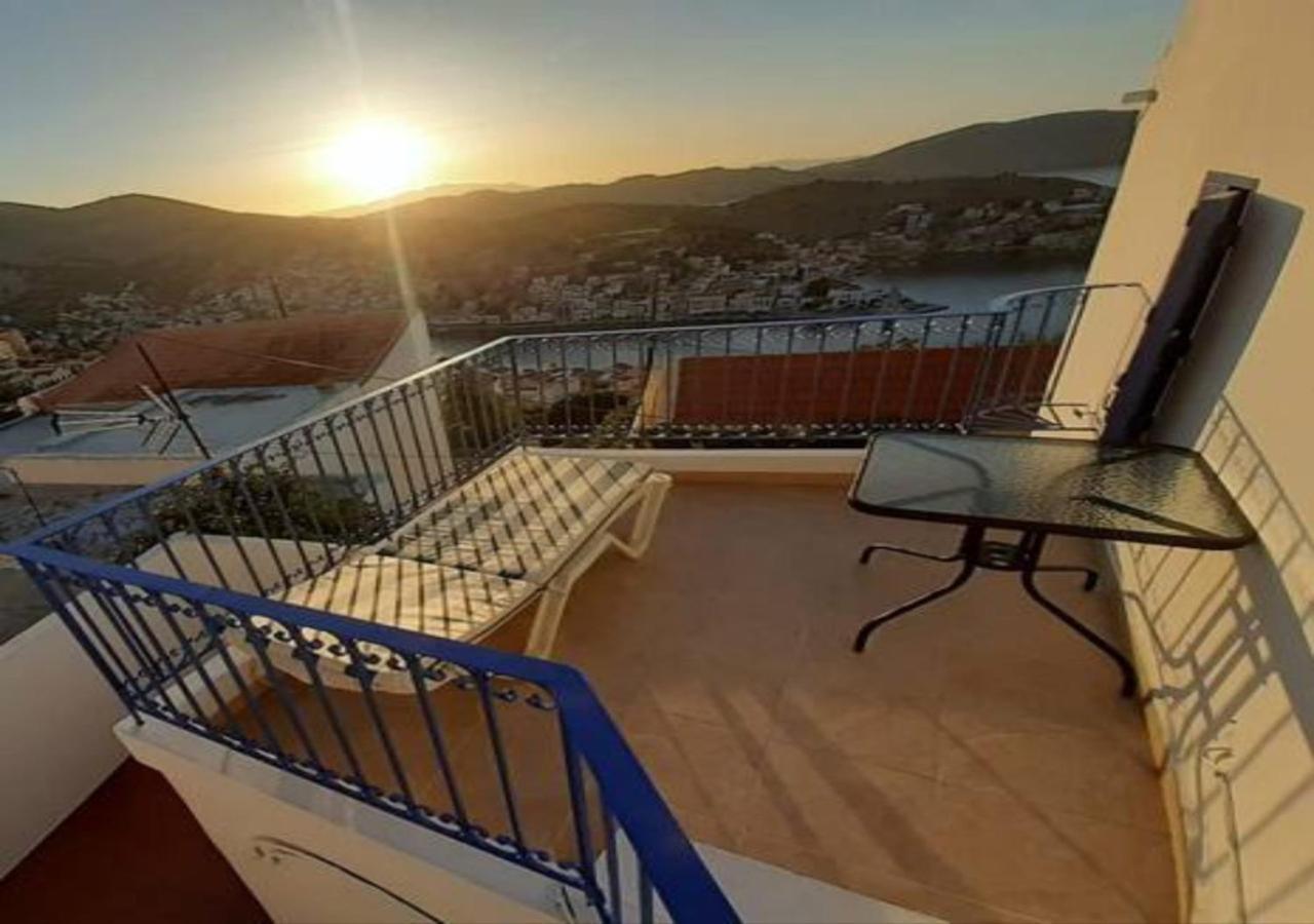 Symi Breeze Villa Luaran gambar