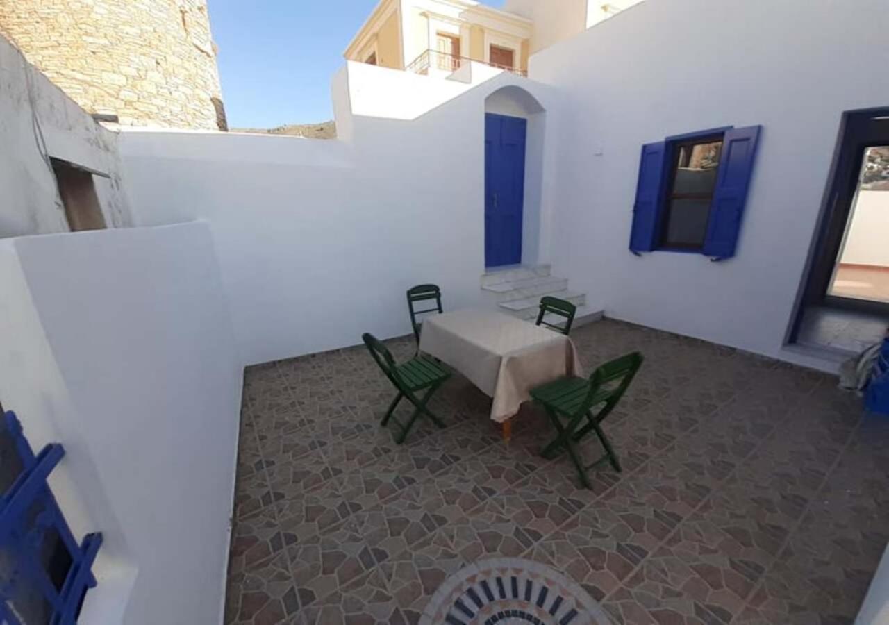 Symi Breeze Villa Luaran gambar