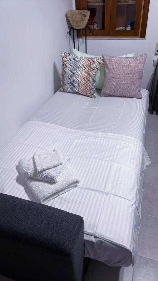 Symi Breeze Villa Luaran gambar